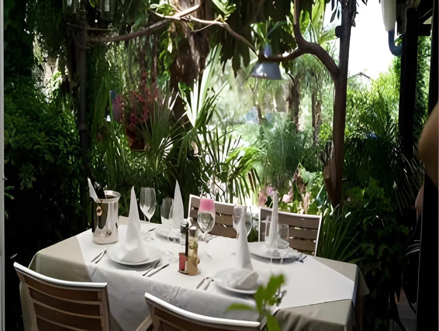 Makin Restaurant