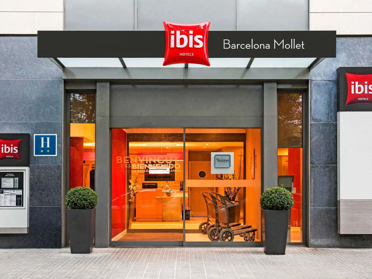 ibis Barcelona Mollet EXTERIOR