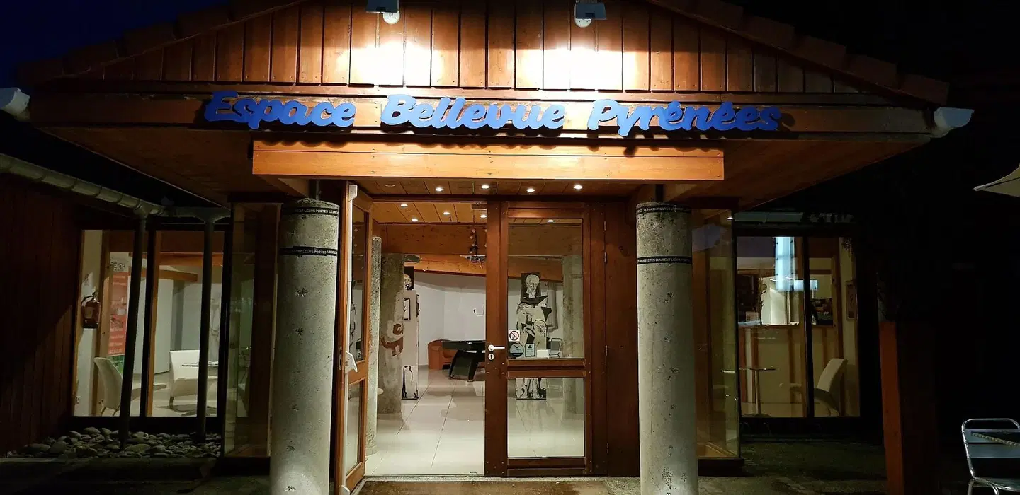 Bellevue LOUNGE_LOBBY