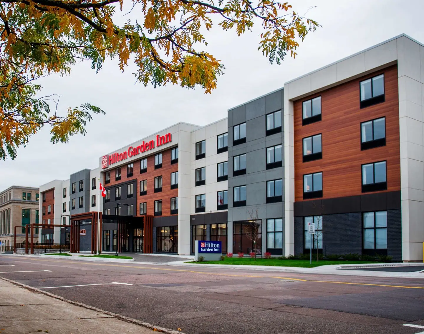 Hilton Garden Inn Moncton, NB EXTERIOR