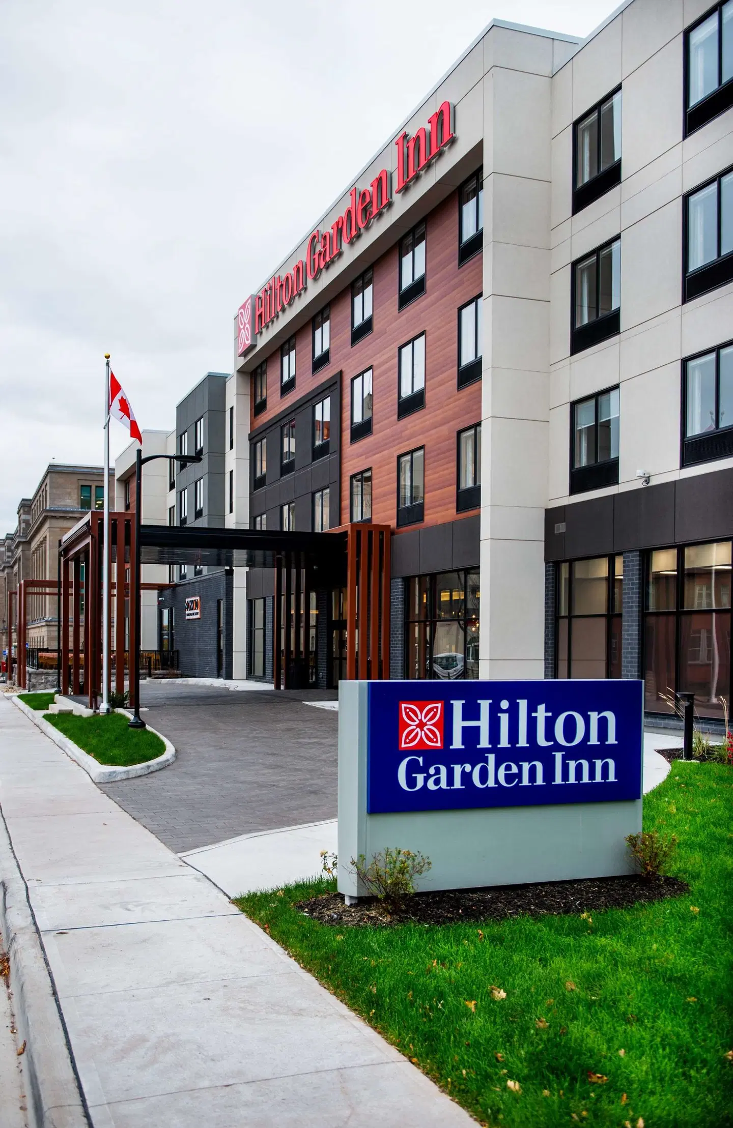 Hilton Garden Inn Moncton, NB EXTERIOR
