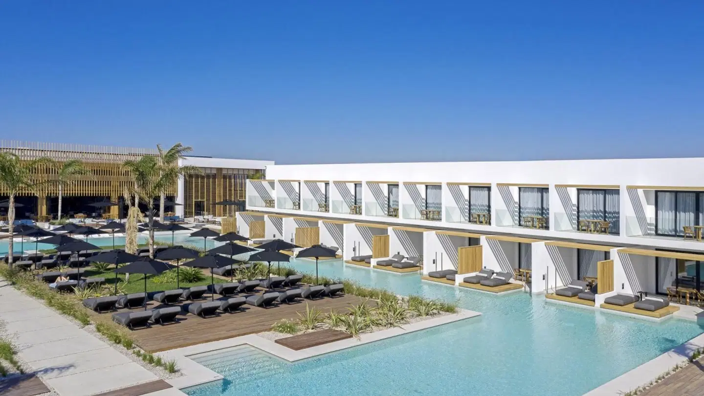 D'Andrea Lagoon OUTDOOR_POOL