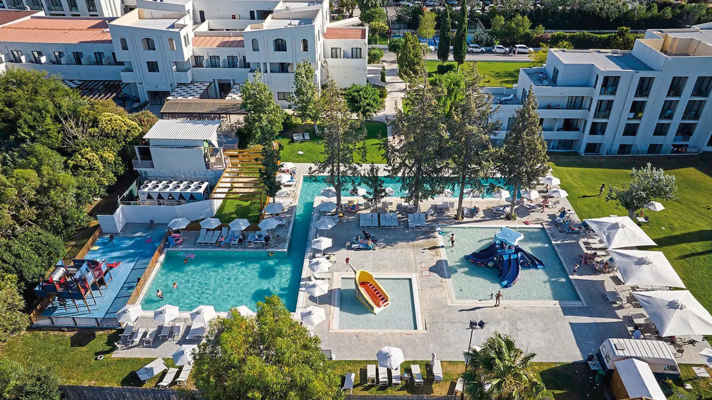 Blue Sea Holiday Village EXTERIOR