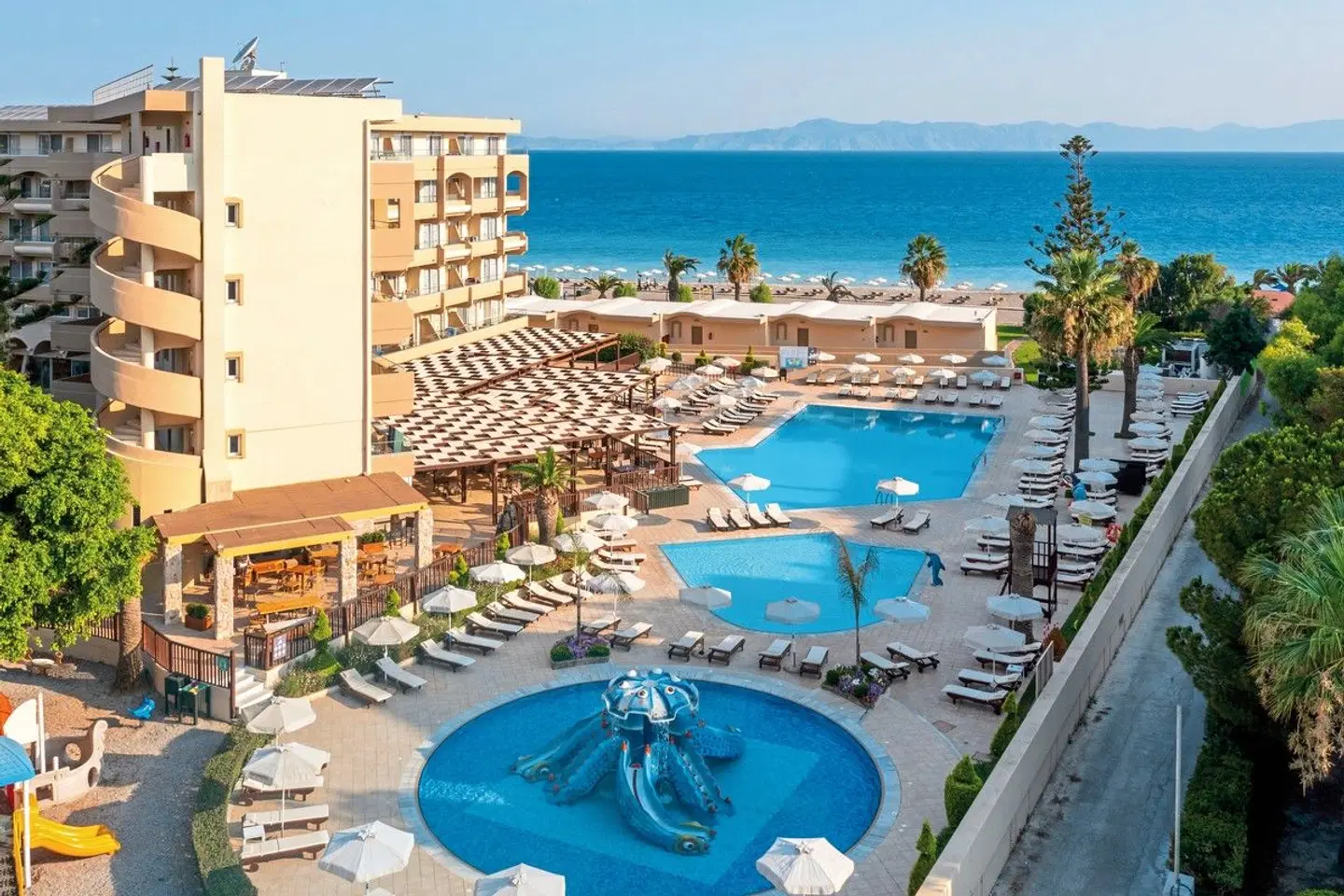 Sun Beach Resort OUTDOOR_POOL