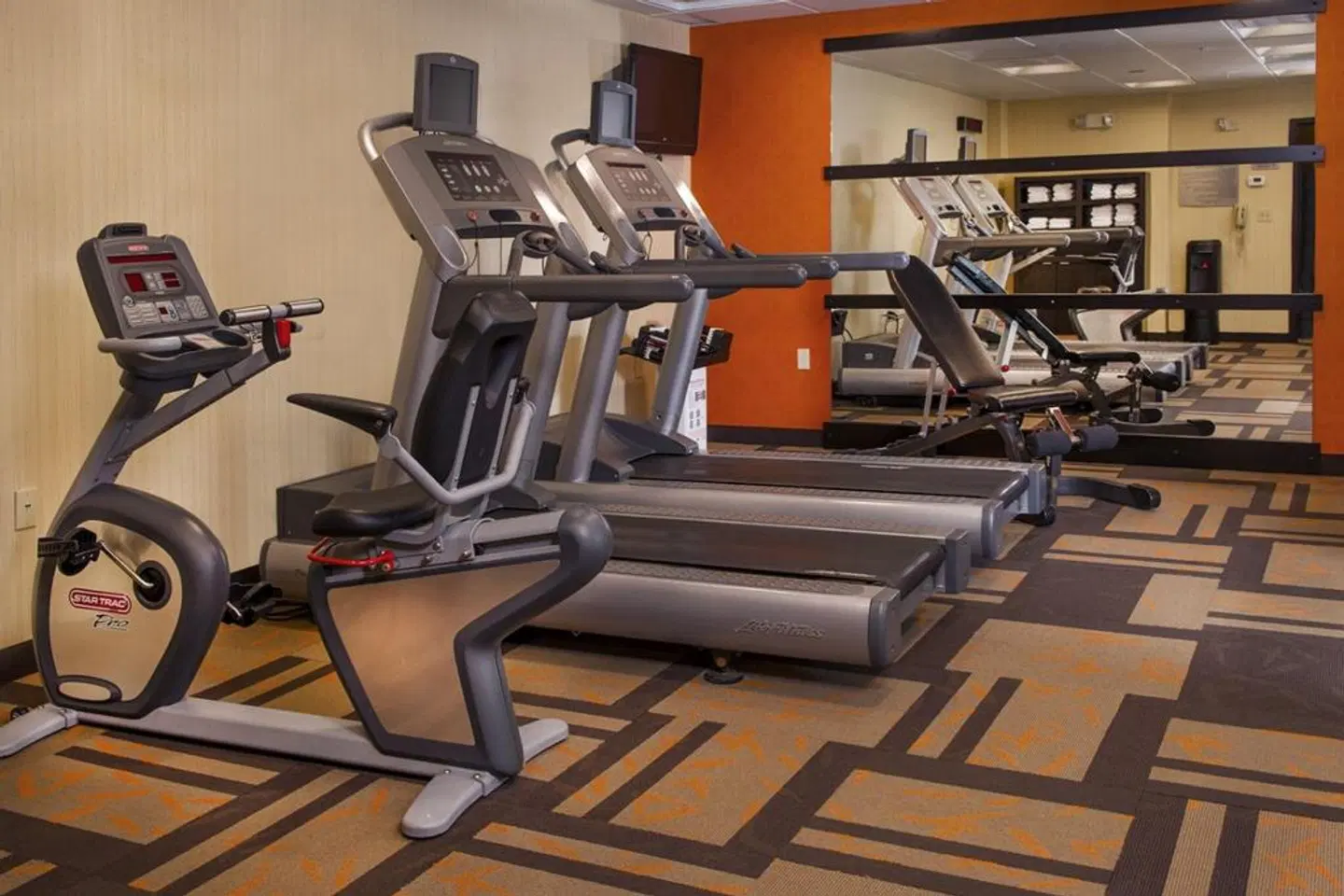 Courtyard by Marriott Richmond Northwest/Short Pump SPORTS_AND_LEISURE