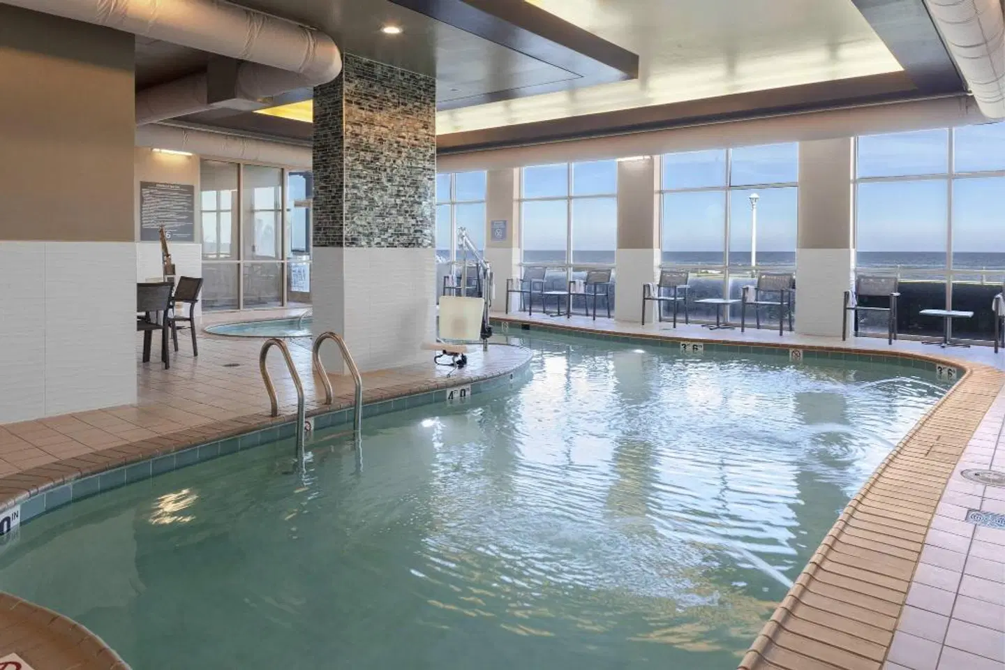 Residence Inn by Marriott Virginia Beach Oceanfront Hallenbad