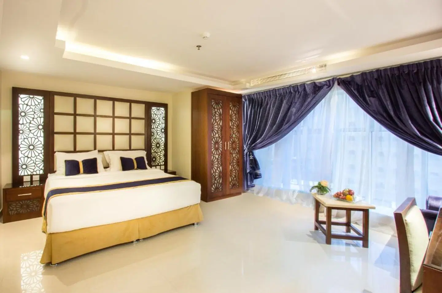Almuhaidb Faisaliah Hotel Suites ROOM_EXAMPLE