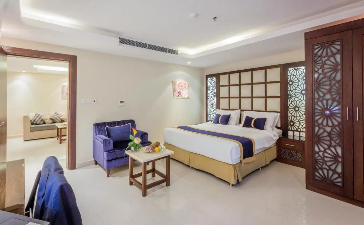 Almuhaidb Faisaliah Hotel Suites ROOM_EXAMPLE