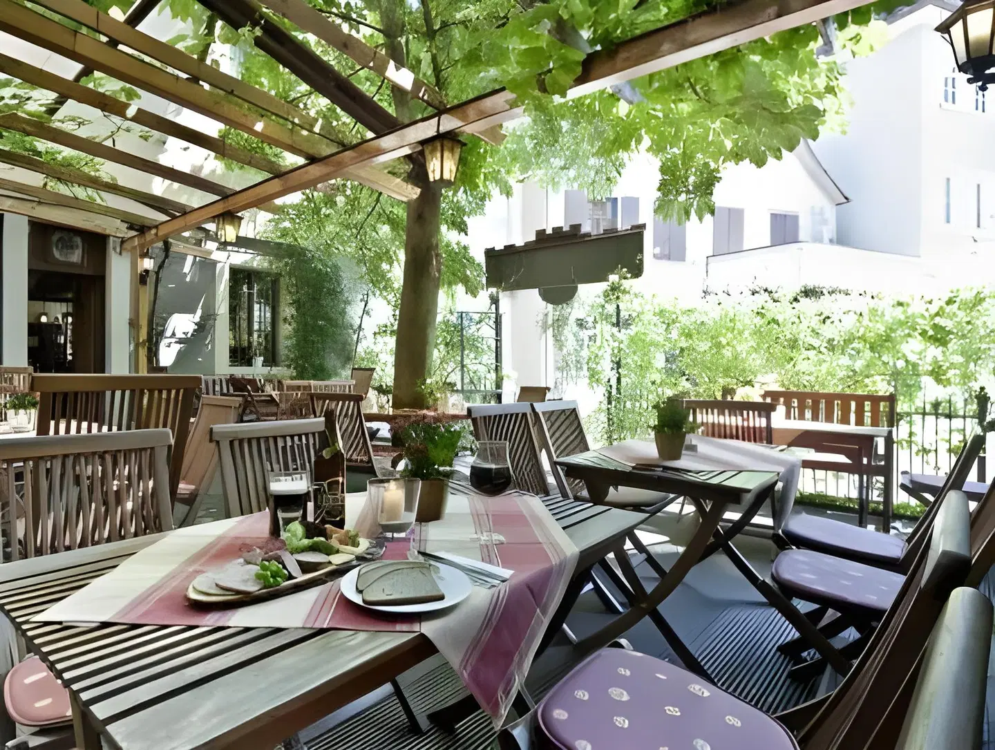 Löwen Hotel & Restaurant RESTAURANT
