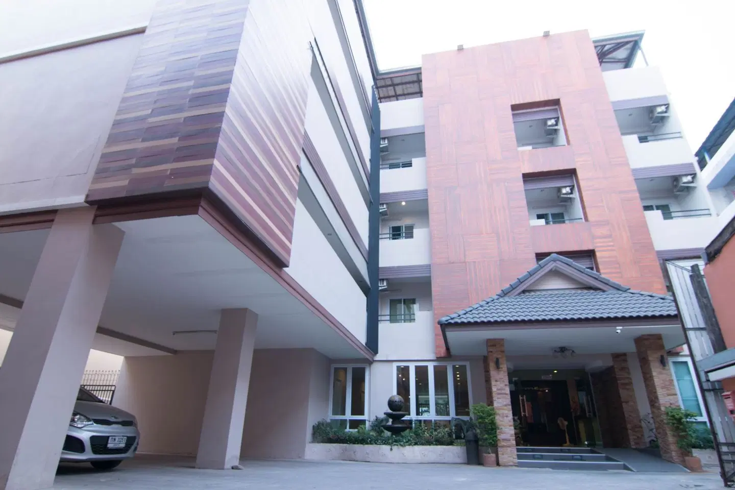 At Home at Udon EXTERIOR