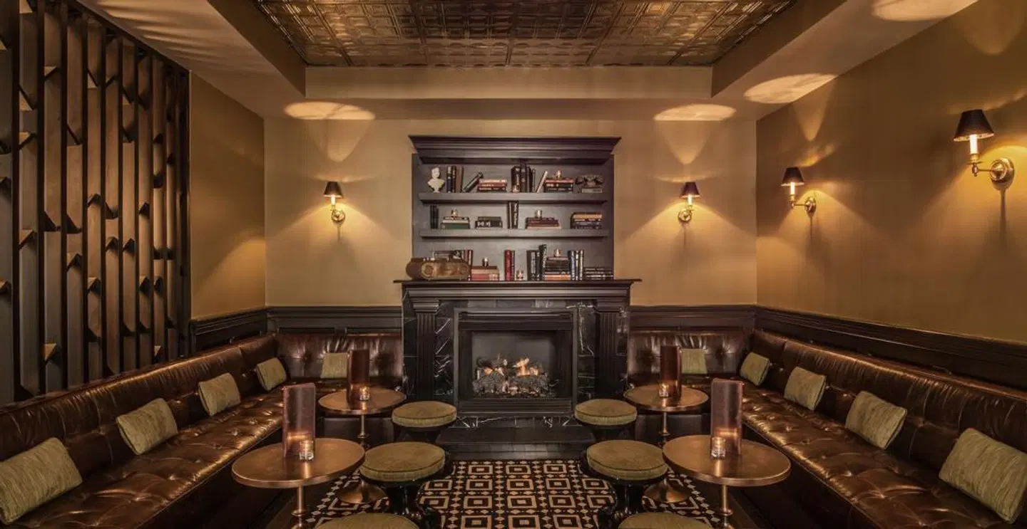 Gale Chicago LOUNGE_LOBBY
