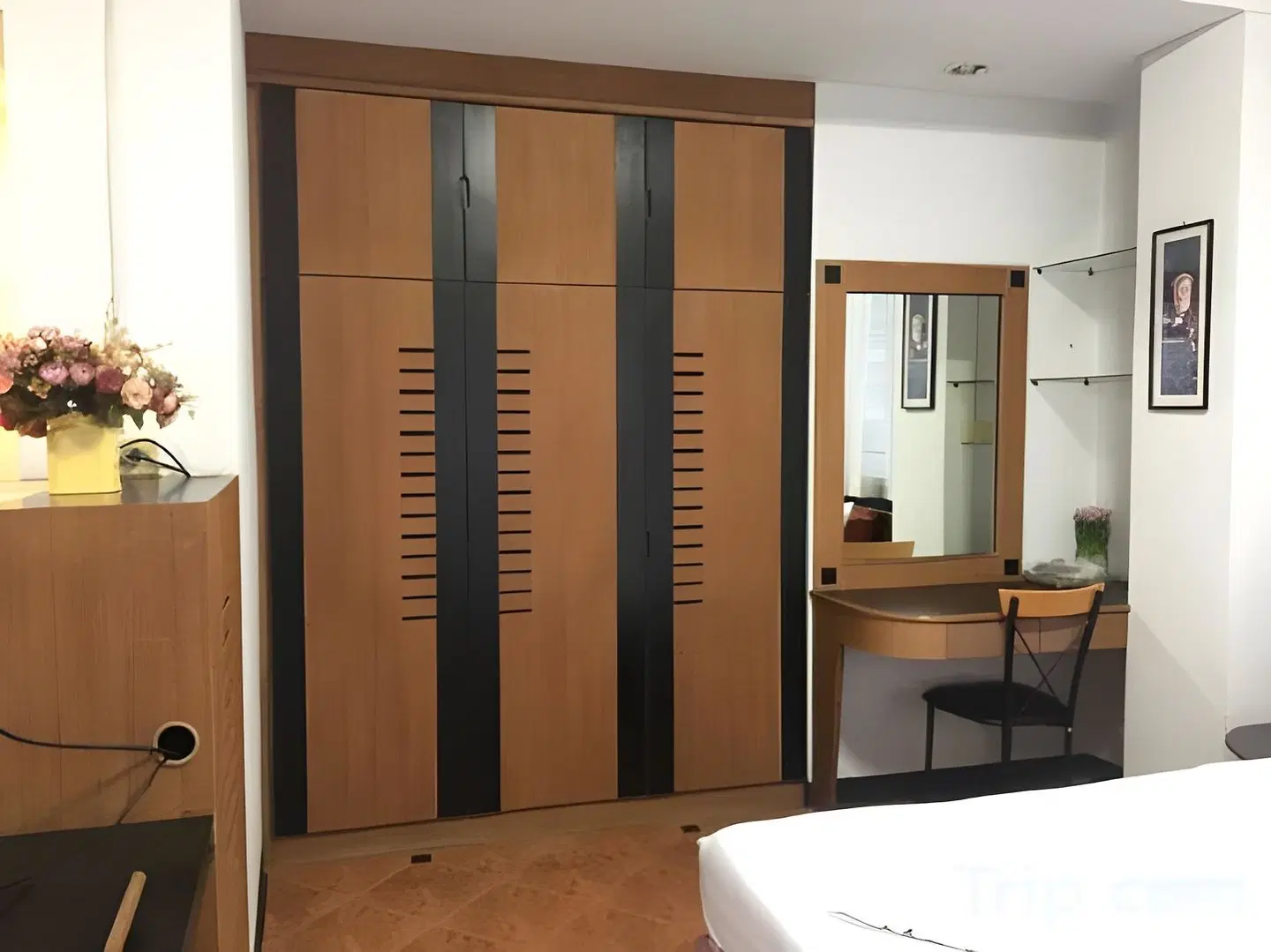 Moonlight House ROOM_EXAMPLE