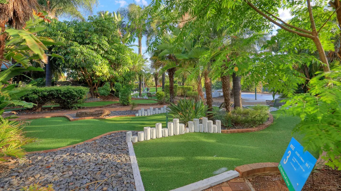 Swan Hill Resort Garten
