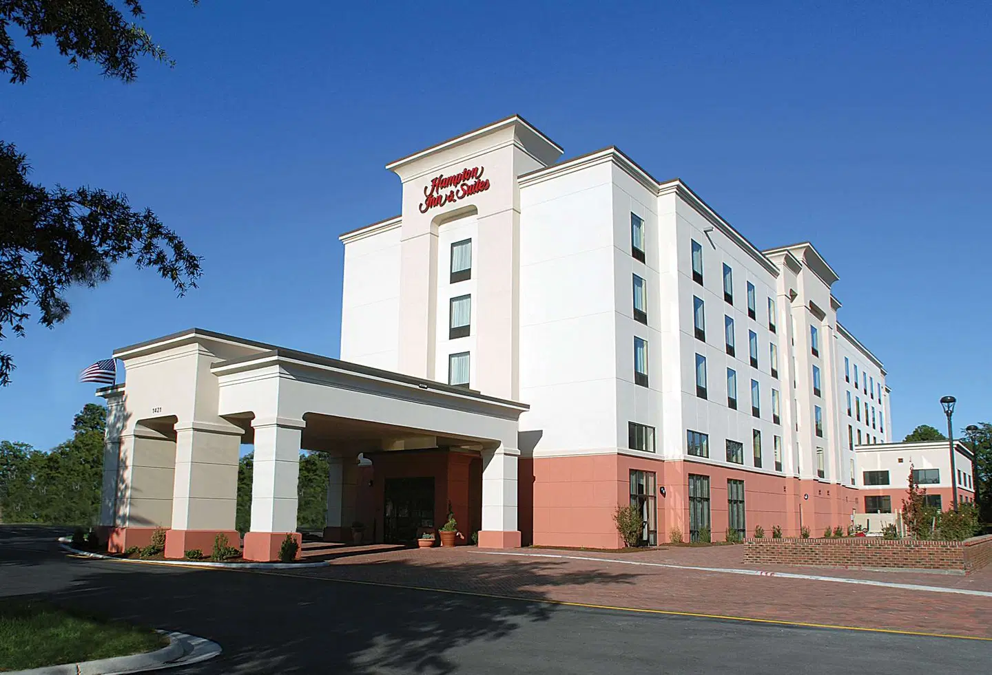Hampton Inn & Suites Chesapeake-Battlefield Boulevard EXTERIOR