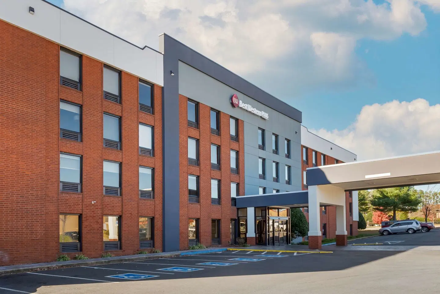 Best Western Executive Inn Richmond EXTERIOR