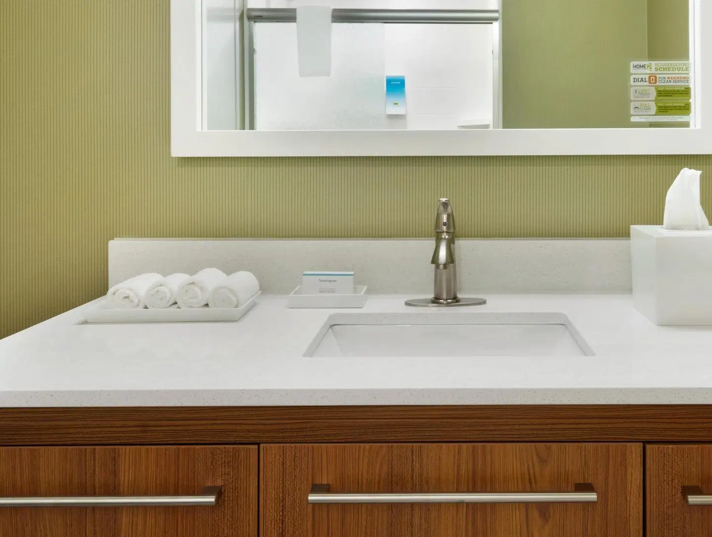 Home2 Suites by Hilton Roanoke Badezimmer