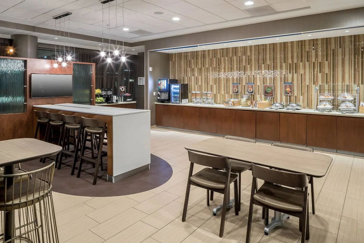 SpringHill Suites by Marriott Alexandria Old Town/Southwest Bar