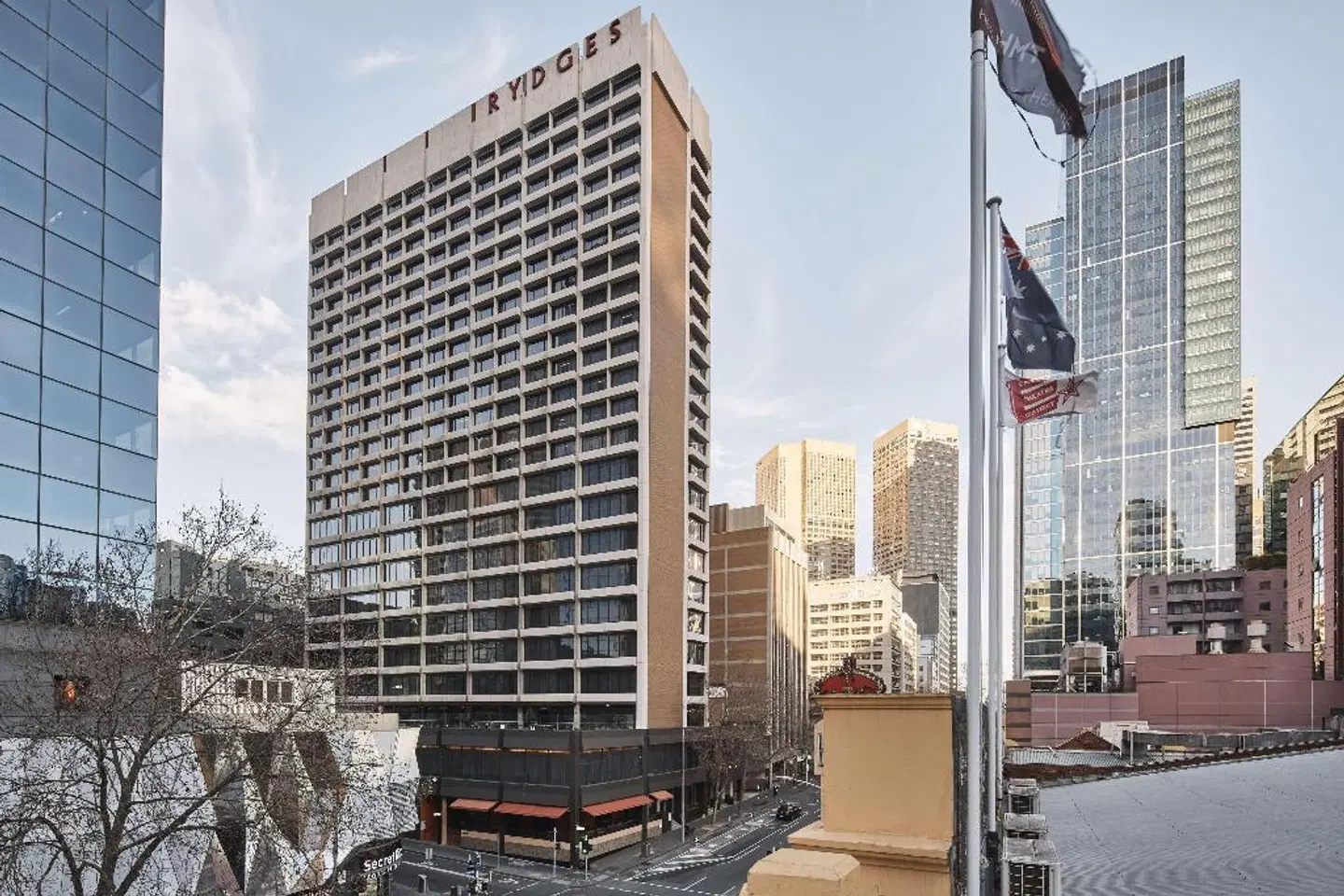 Rydges Melbourne EXTERIOR