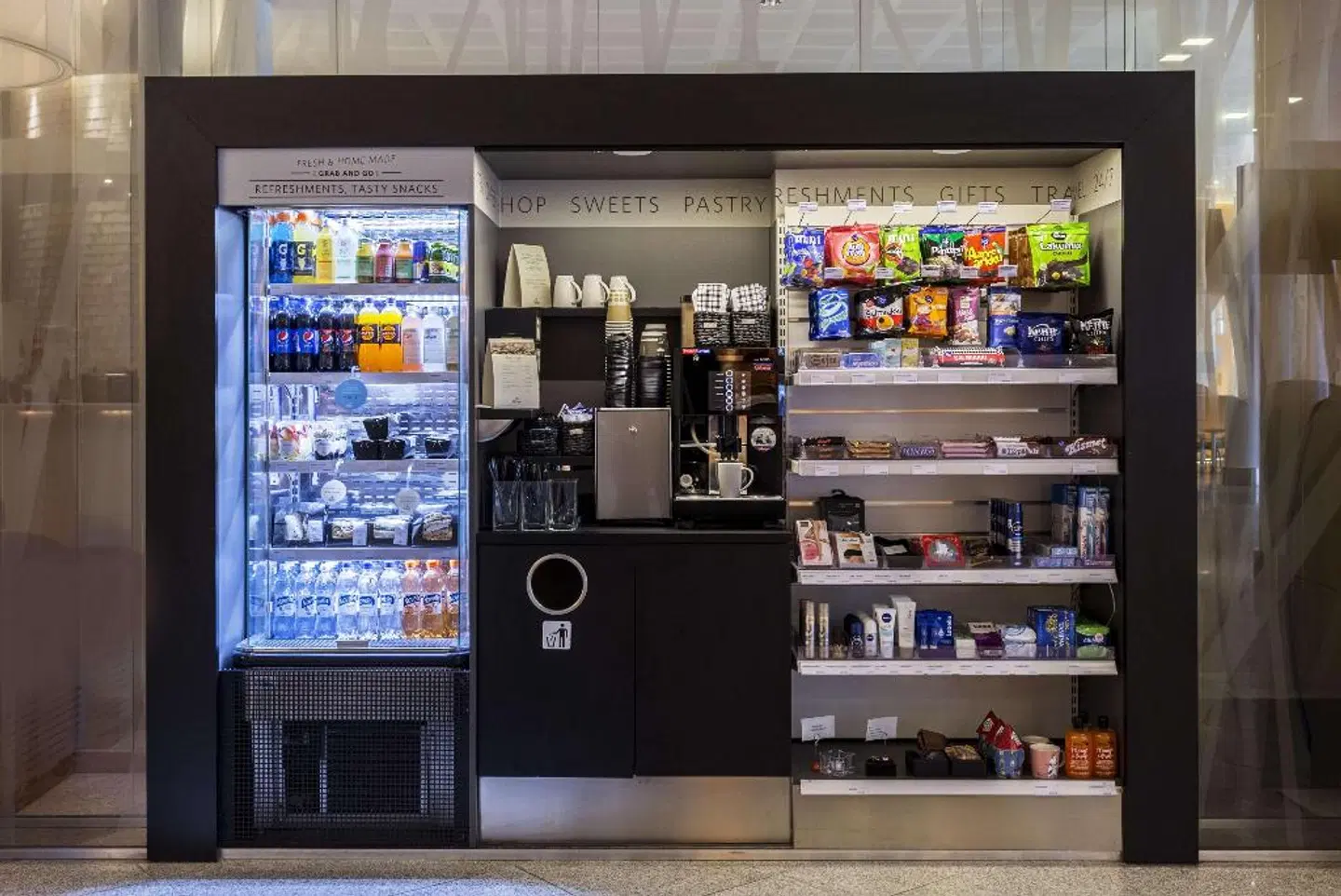 Hilton Helsinki Airport Bar