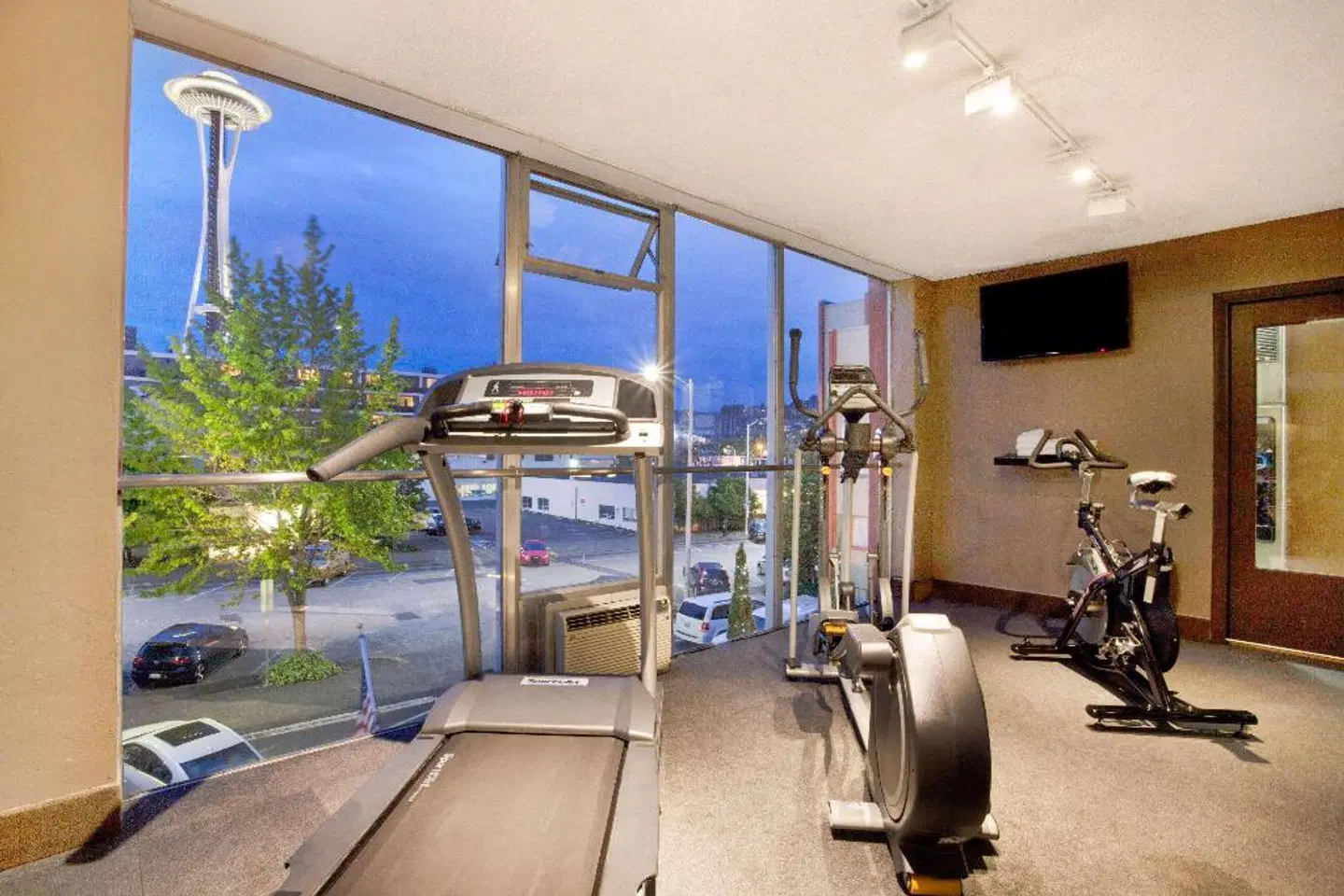 Travelodge Seattle by the Space Needle SPORTS_AND_LEISURE