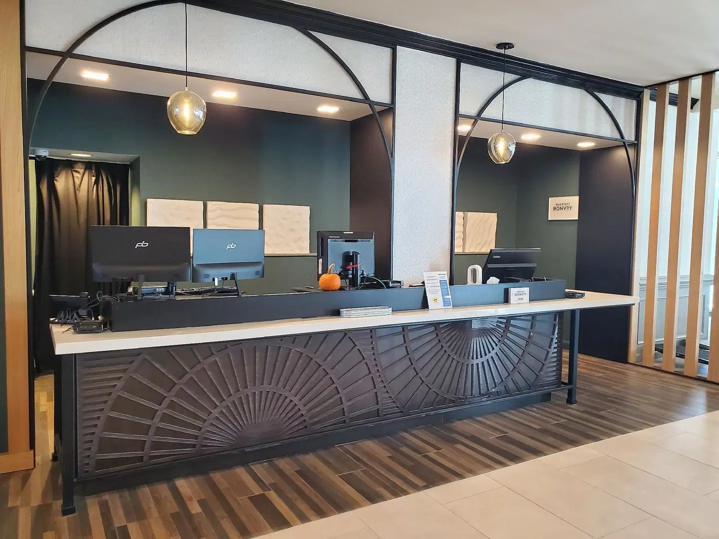 Sheraton Virginia Beach Oceanfront LOUNGE_LOBBY