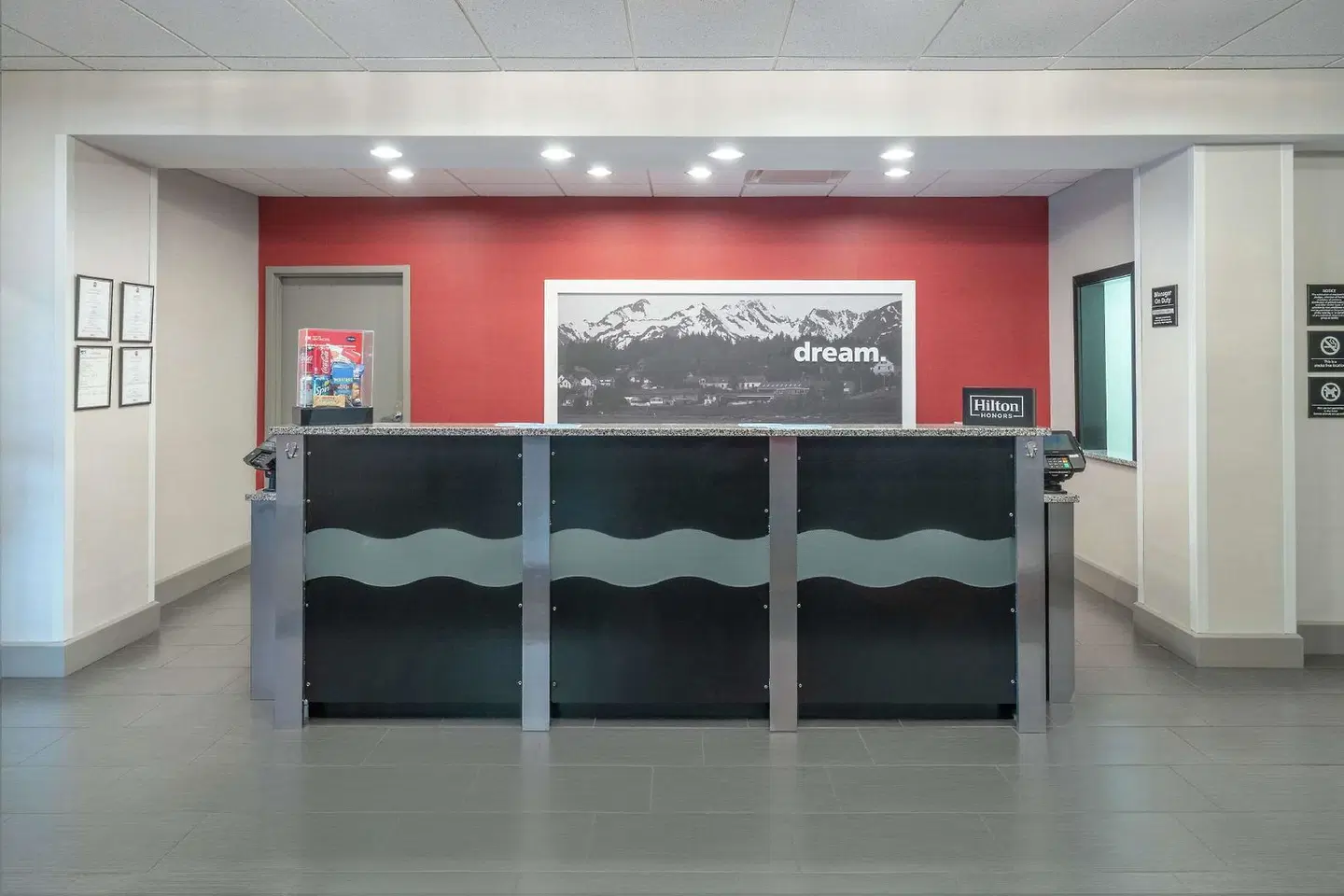 Hampton Inn & Suites Roanoke Airport LOUNGE_LOBBY