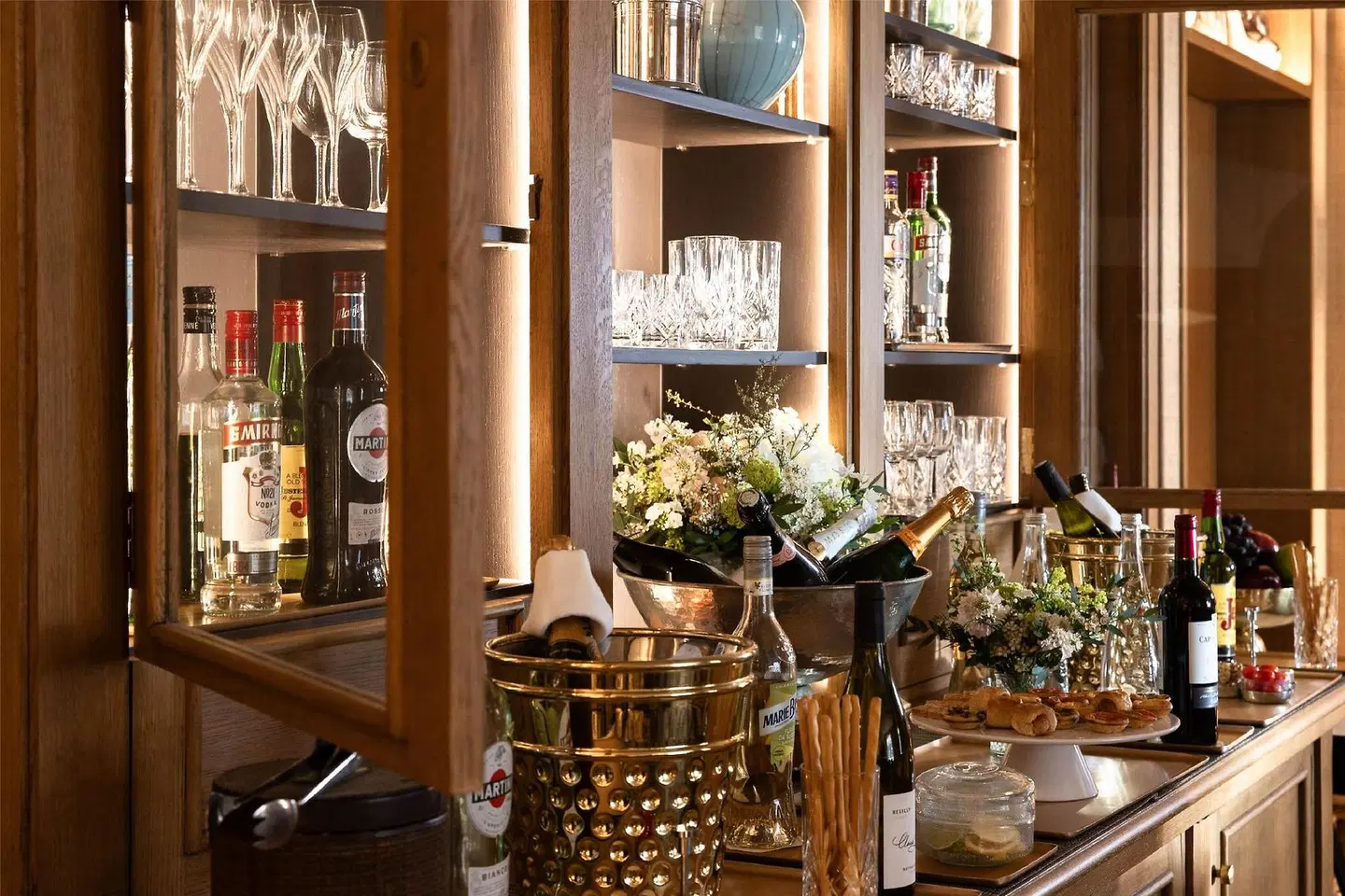 Esprit Saint Germain LOUNGE_LOBBY