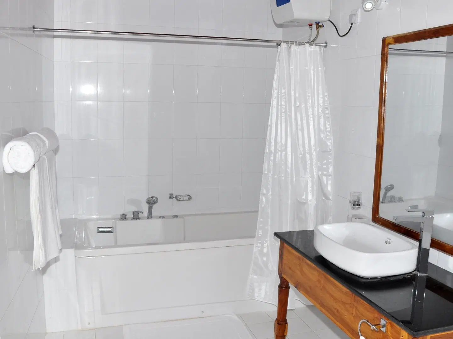Naaval Badezimmer