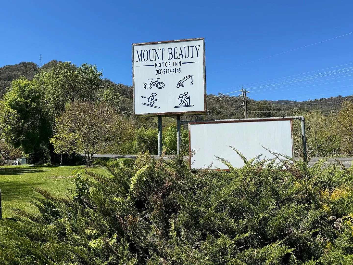 Mt Beauty Motor Inn EXTERIOR