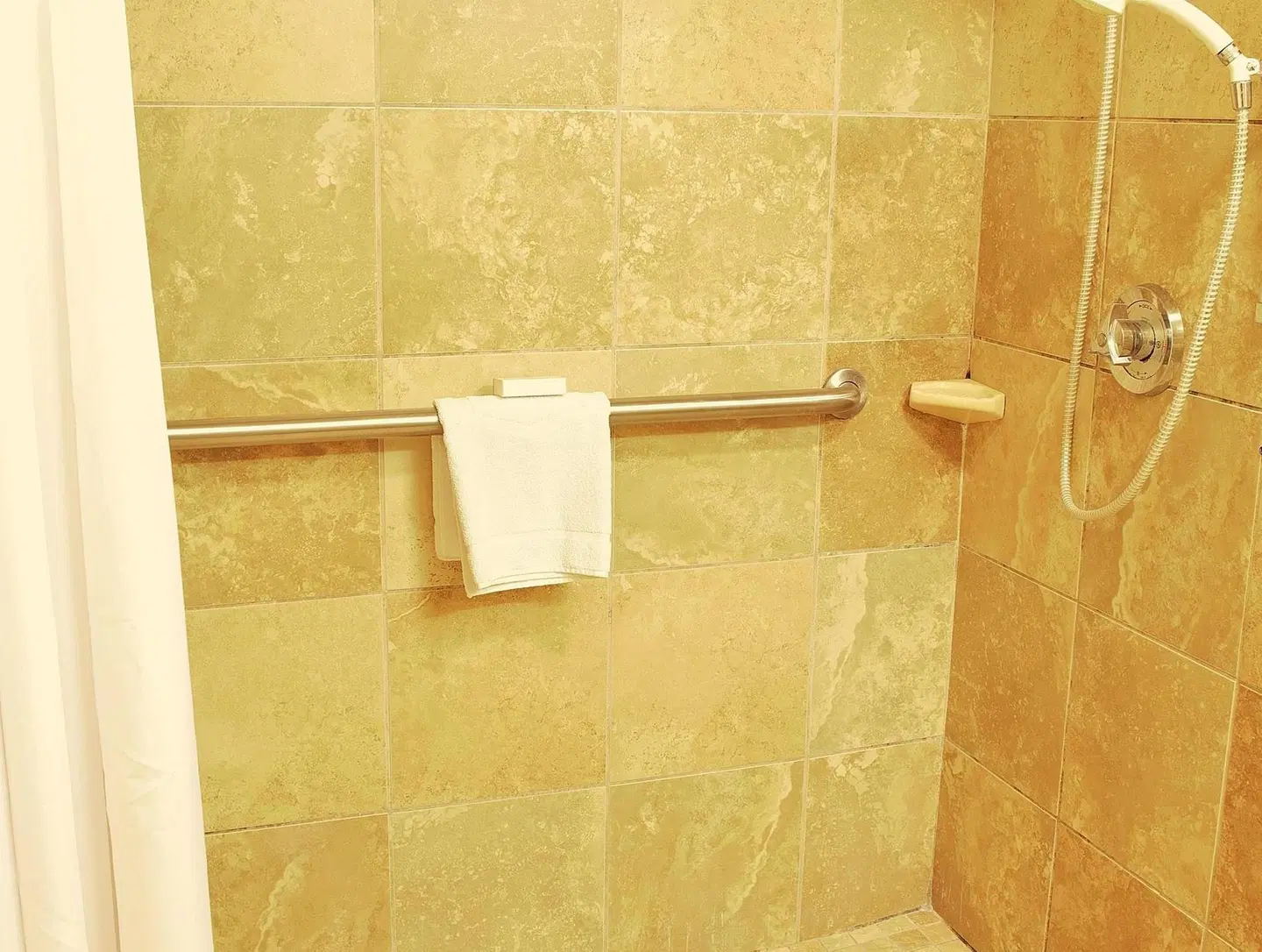 Hampton Inn & Suites Williamsburg-Richmond Rd. Badezimmer