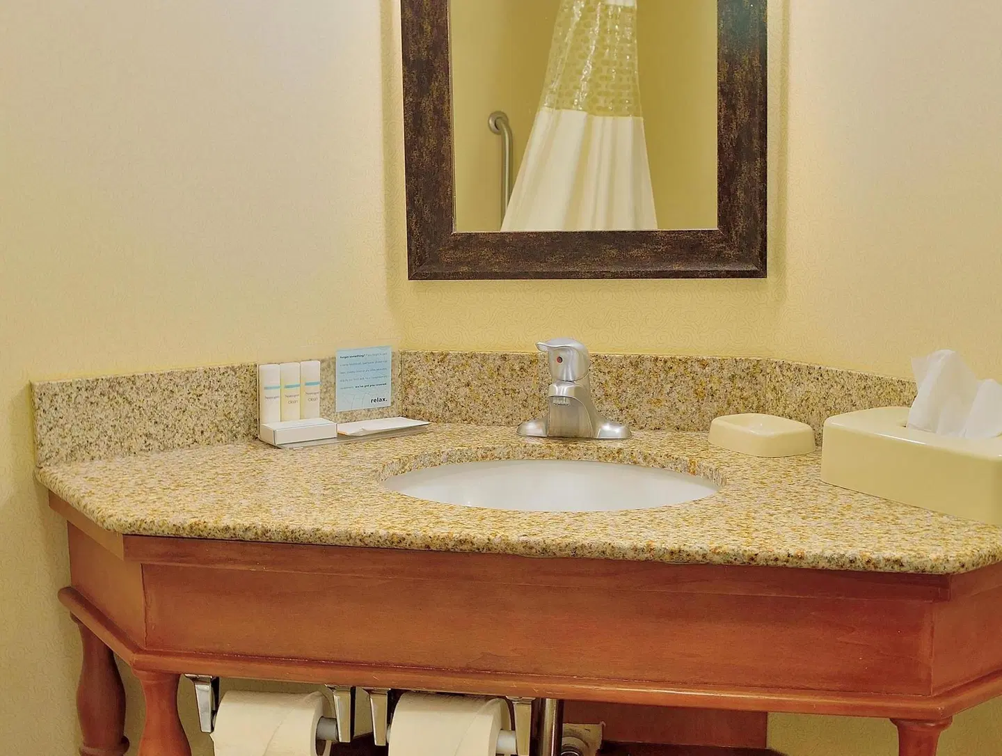 Hampton Inn & Suites Williamsburg-Richmond Rd. Badezimmer