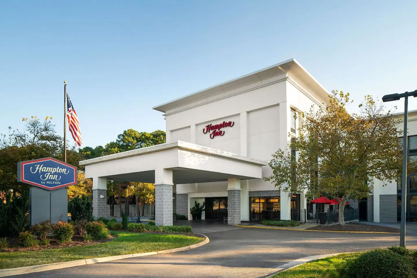 Hampton Inn Norfolk/Virginia Beach EXTERIOR