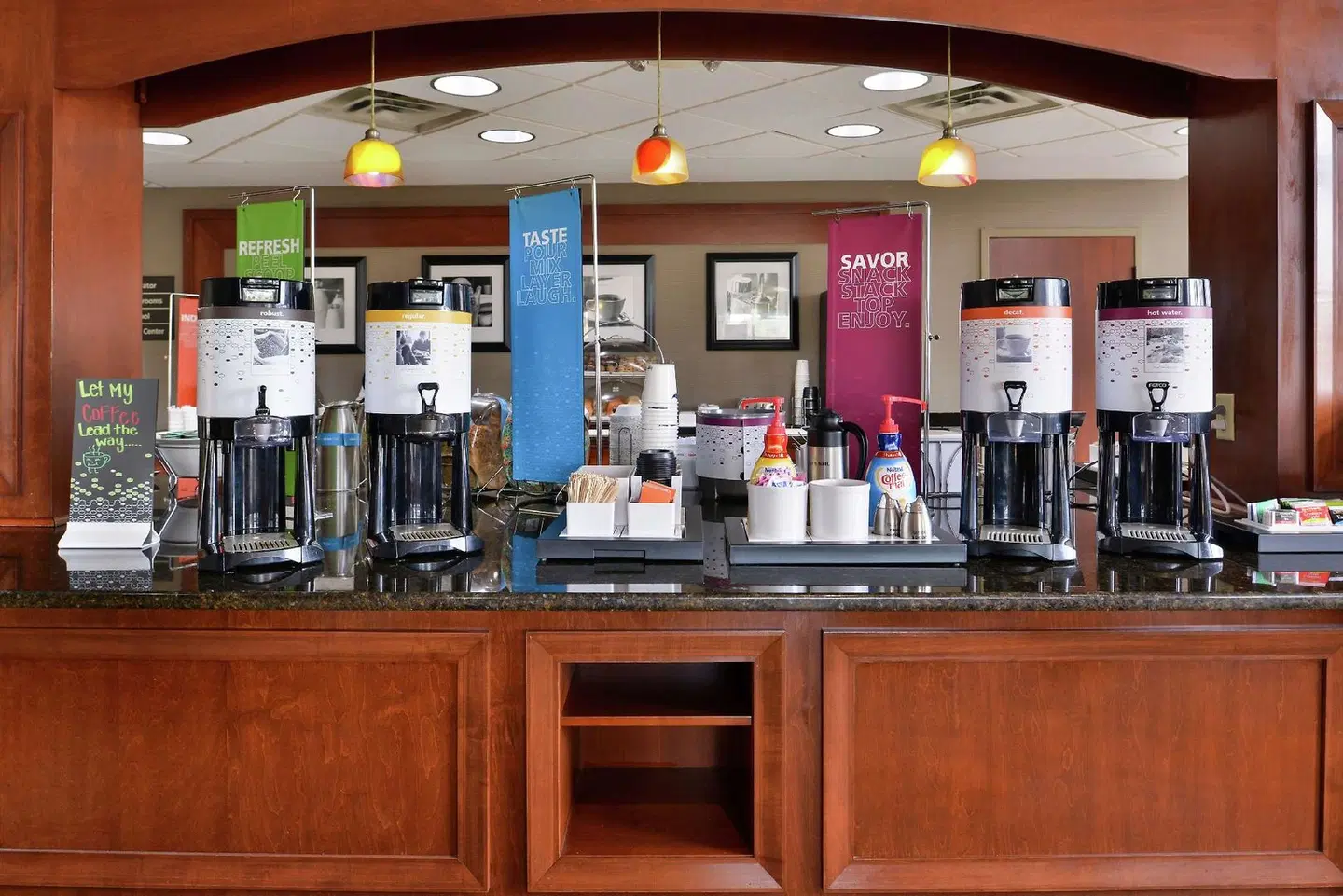 Hampton Inn Norfolk/Virginia Beach Bar