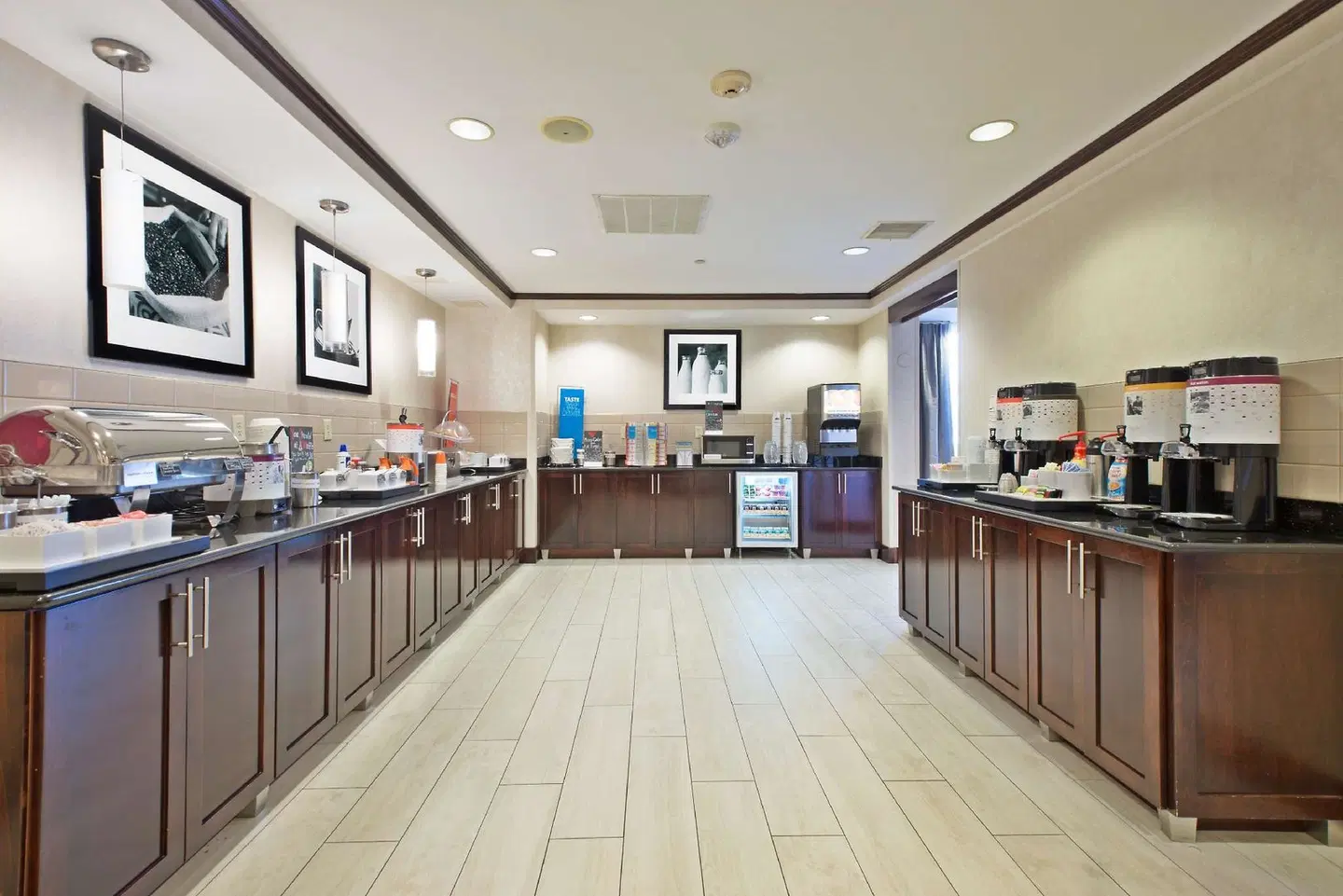 Hampton Inn Gainesville-Haymarket Restaurant