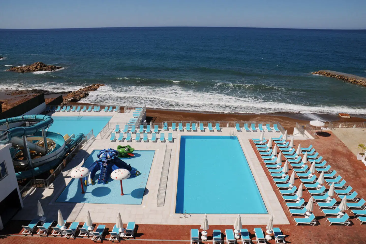 Lonicera West OUTDOOR_POOL