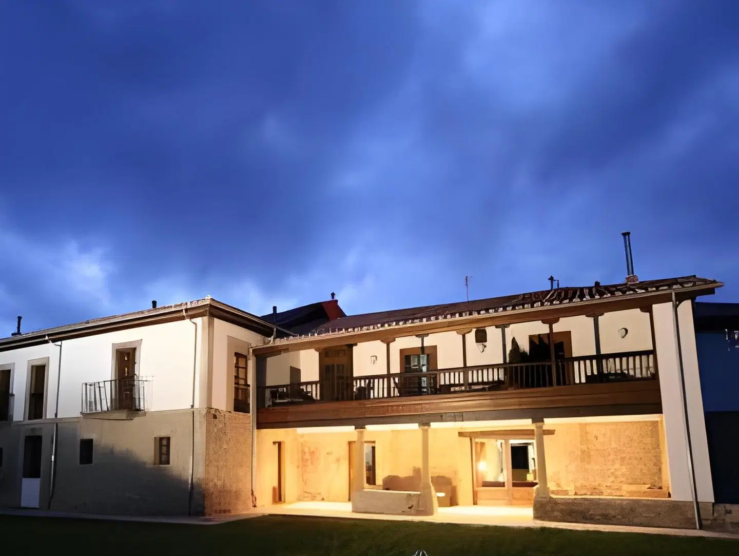 Casona Cuervo EXTERIOR