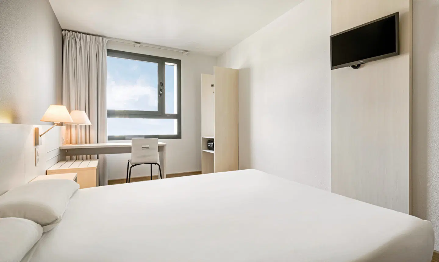 Hotel Ilunion Valencia 3 ROOM_EXAMPLE