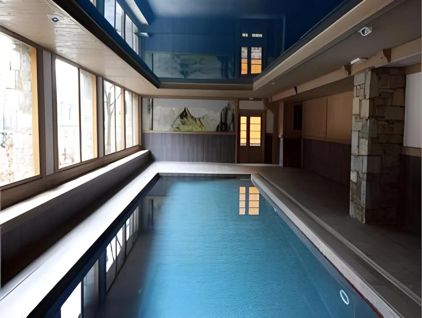 CGH Résidences & Spas Le Coeur d'Or Hallenbad