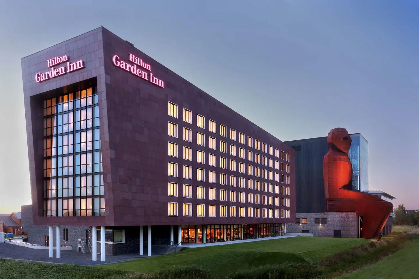 Hilton Garden Inn Leiden EXTERIOR