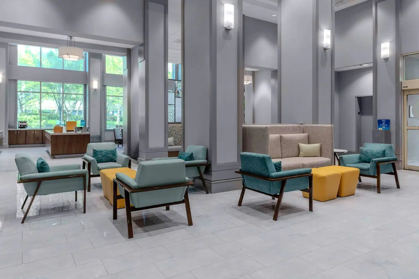 Hampton Inn & Suites Arlington Crystal City DCA LOUNGE_LOBBY