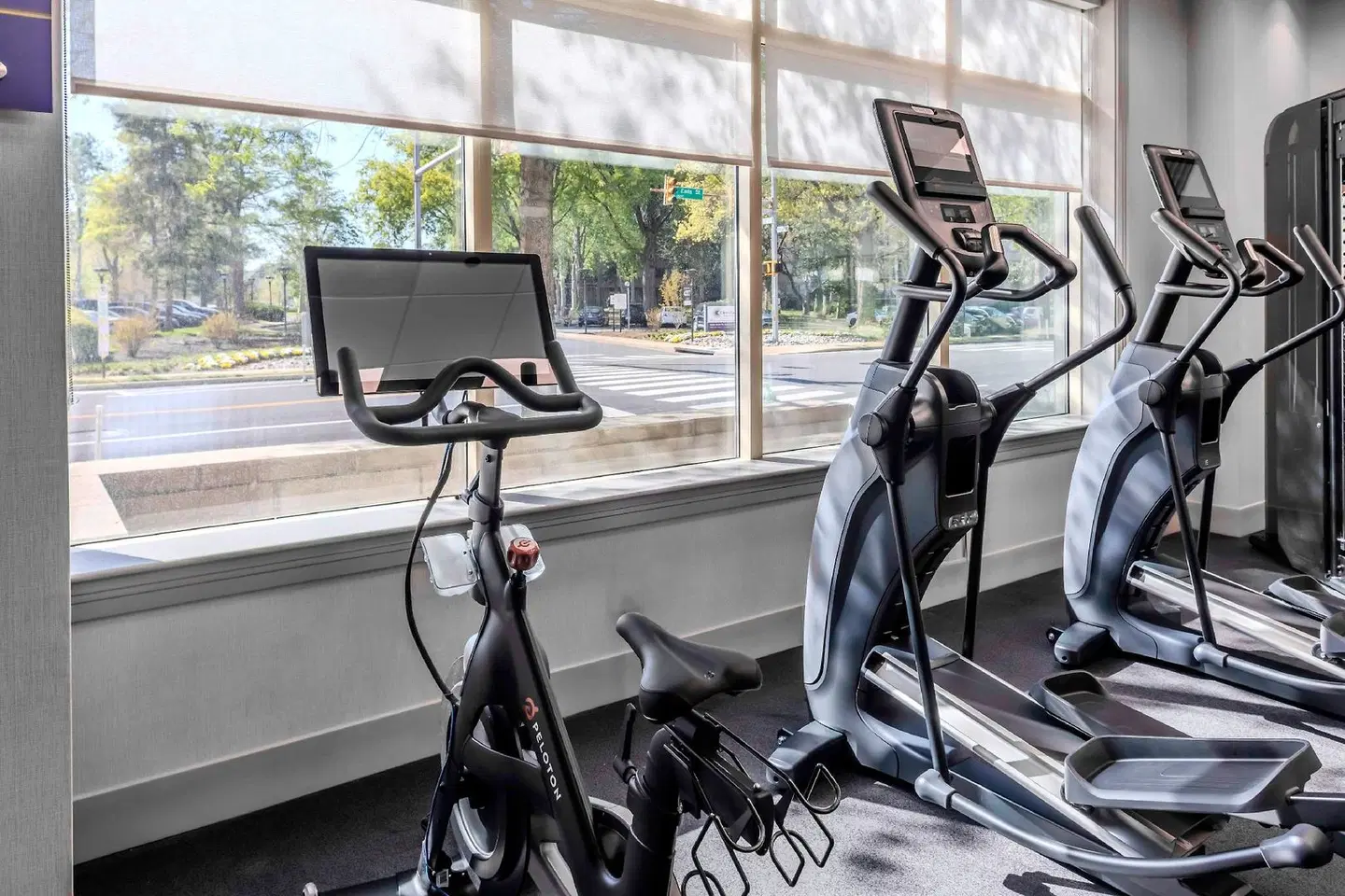 Hampton Inn & Suites Arlington Crystal City DCA SPORTS_AND_LEISURE