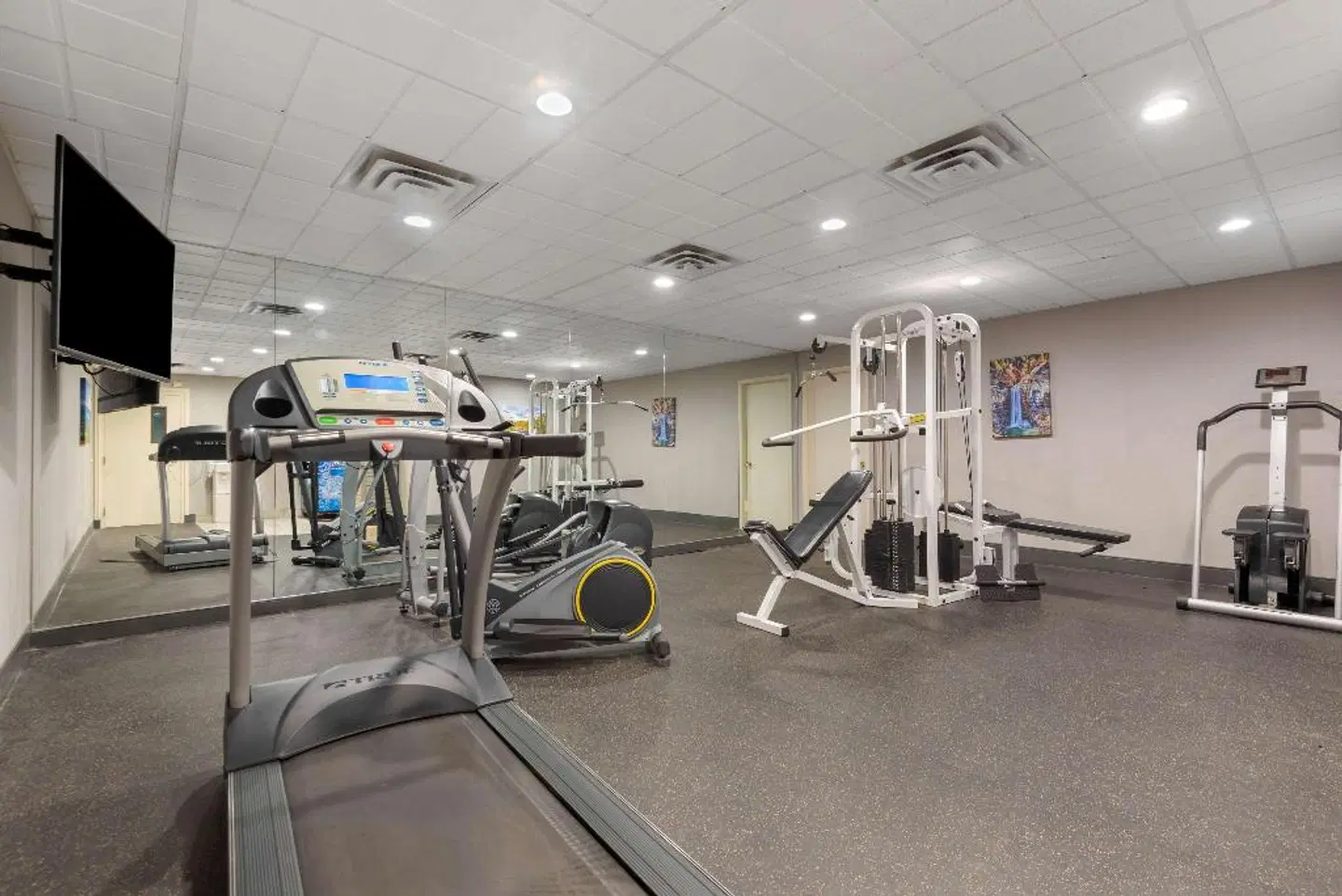 Best Western University Inn SPORTS_AND_LEISURE
