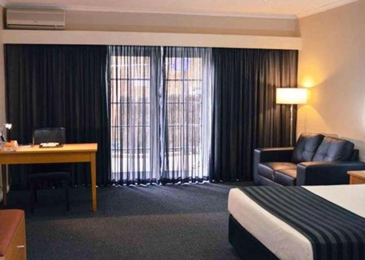 Quality Hotel Melbourne Airport ROOM_EXAMPLE