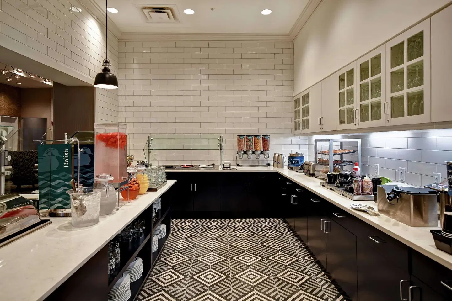 Homewood Suites By Hilton Greenville Downtown Bar