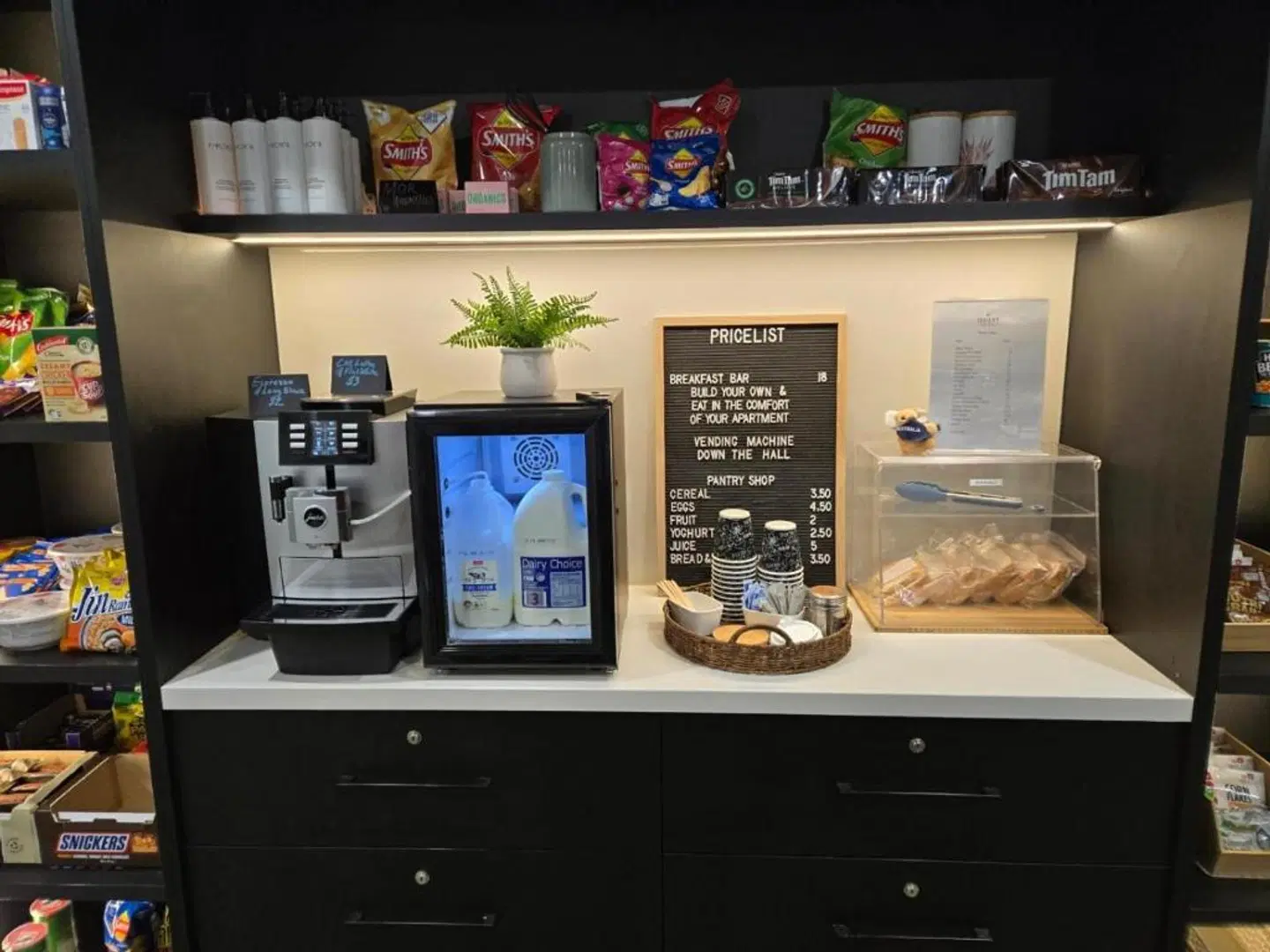 Quest Melbourne Airport Bar