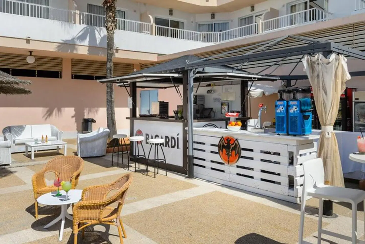 Vibra Panoramic Bar