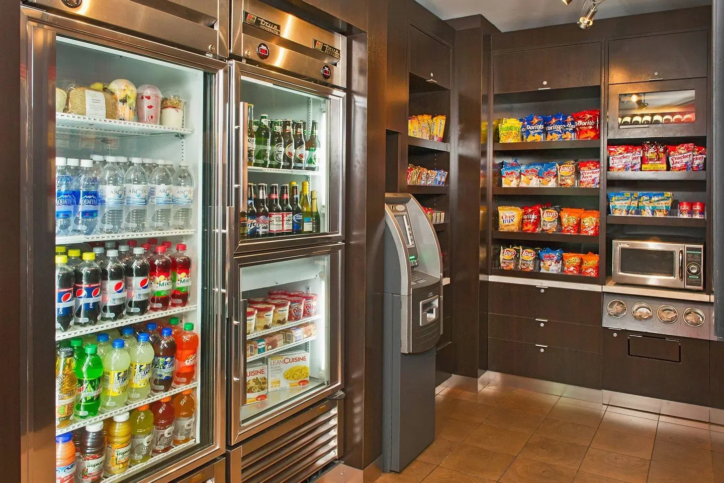 Courtyard by Marriott Arlington Crystal City/Reagan National Airport Bar