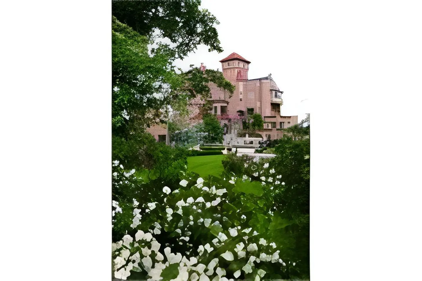 Schloss Mönchstein MODEL_IMPRESSION