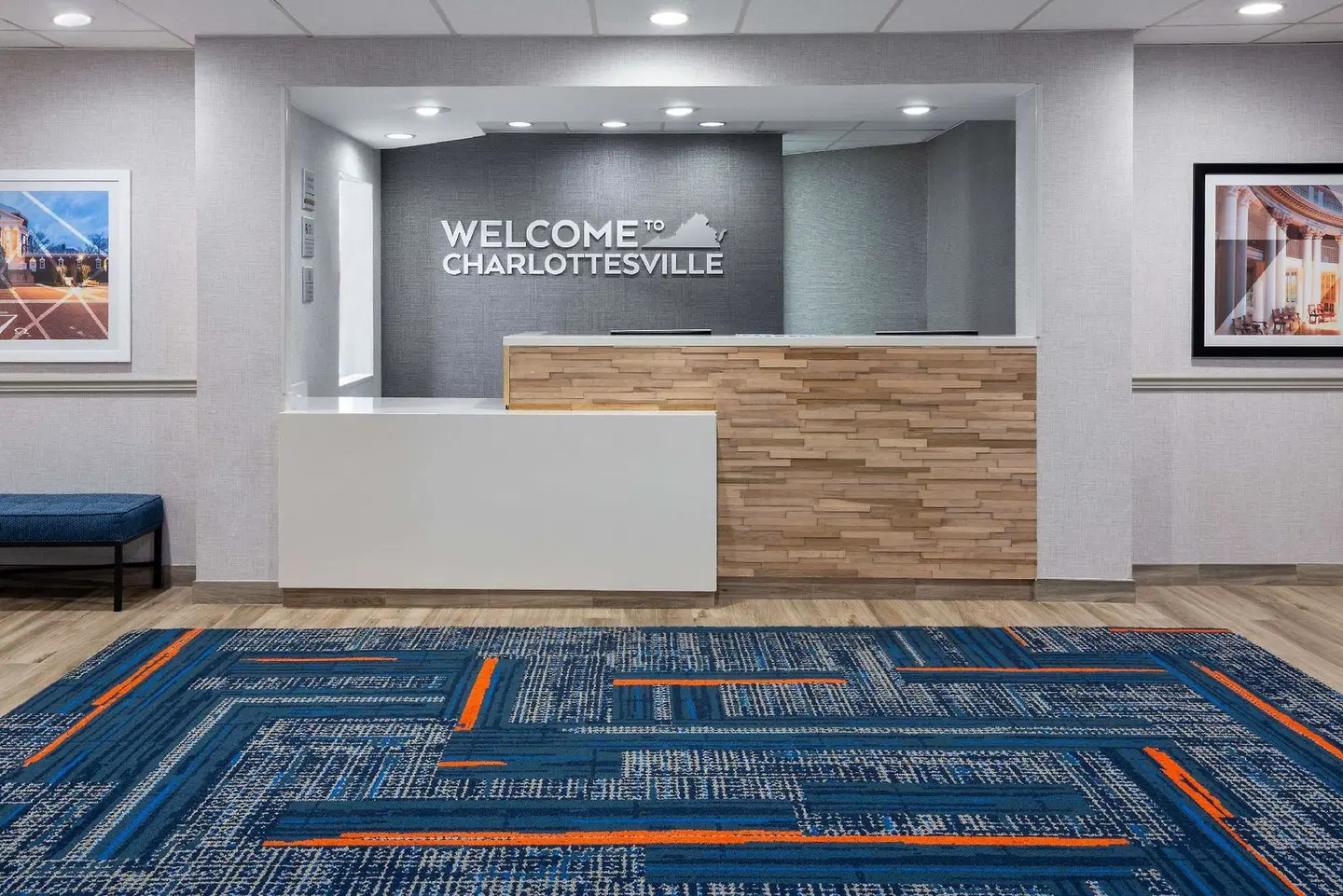 Hampton Inn & Suites Charlottesville at the University LOUNGE_LOBBY