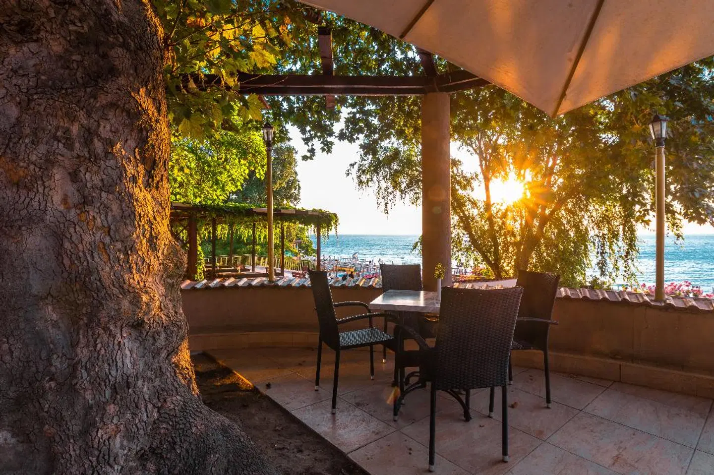 Vemara Beach Restaurant